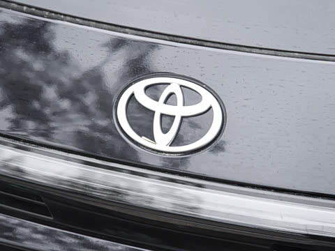 2026�� 1.8L ˫�� �ȷ��