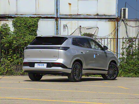 2025�� 185KM�����