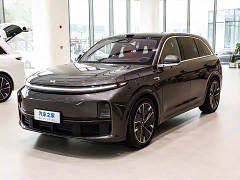 2025�� Ultra ���ܻ��°�