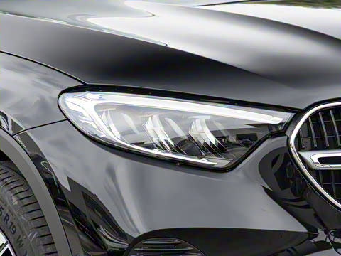 2026�� GLC 260 L 4MATIC ������