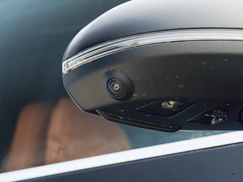 2026�� GLC 300 L 4MATIC ������ 5��