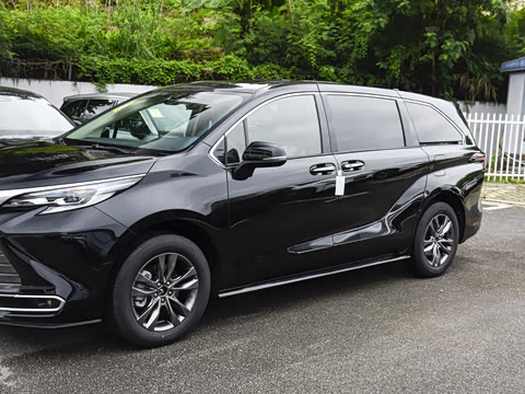 2027�� 2.5L ˫������������