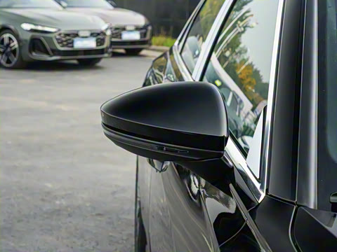 2026 45 TFSI quattro ѡ+