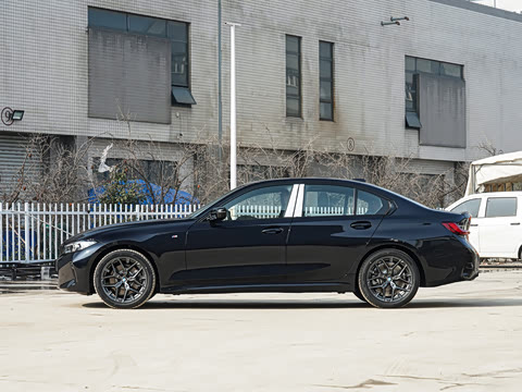 2026�� 330i M�˶���ҹ��װ