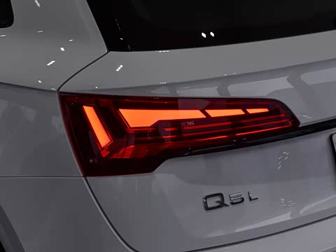 2026 45ذ 40 TFSI ʱж