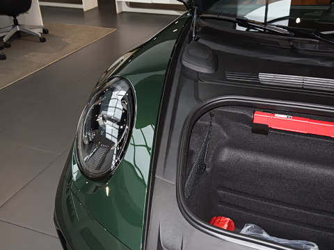 2026�� Carrera 3.0T