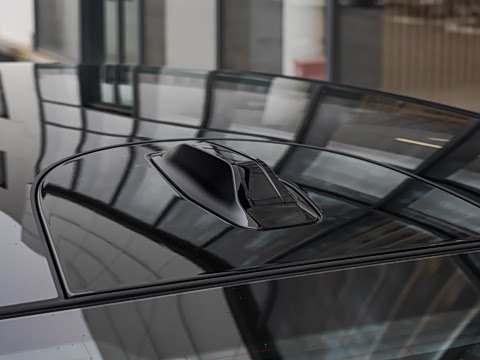 2026�� �Ŀ� 530Li ������ M�˶���װ