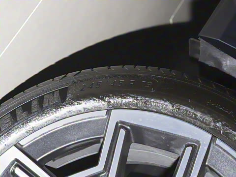 2025�� sDrive25Li X�����װ