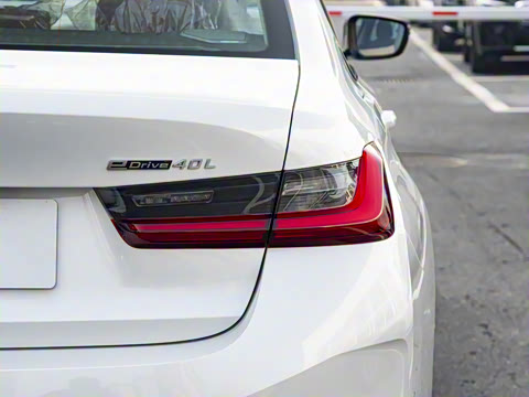 2026�� eDrive 40 L ��ҹ�˶���װ