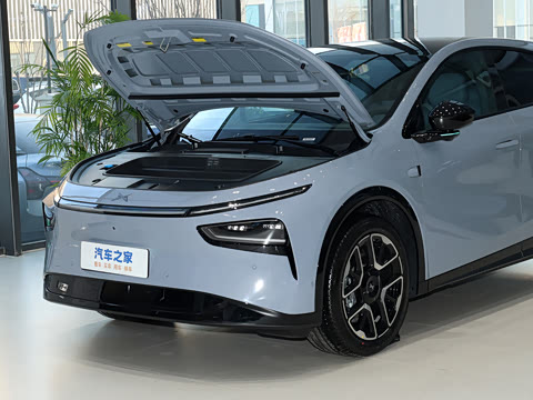 2026�� ���� 702 Max �콢��