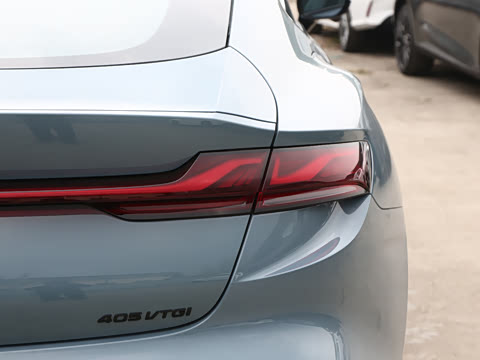 2026�� 2.0T 405 AT������