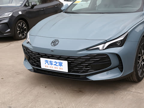 2026�� 2.0T 405 AT������