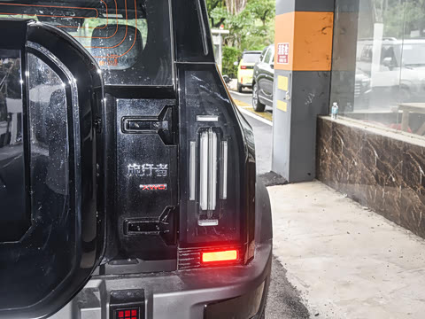 2026�� 2.0TD XWD ����