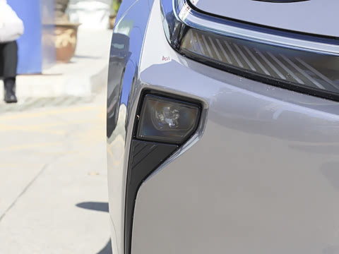 2026�� 1.8L ˫�� ��Ӣ��