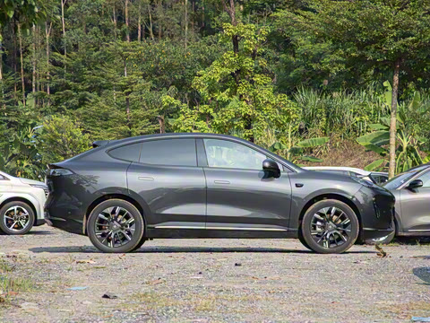 2025�� 670 Pro��