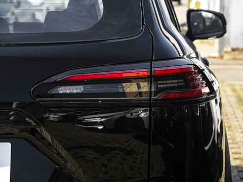 2026�� 2.0L CVT����PLUS��