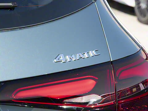 2026�� GLC 300 L 4MATIC ������ 5��