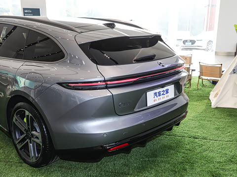 2025�� �ھ������ 100kWh Touring