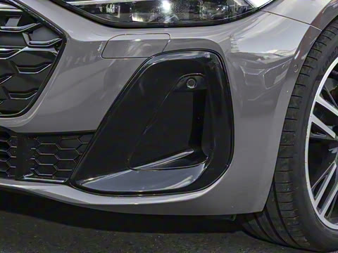 2026�� 2.0T �˶��� quattro