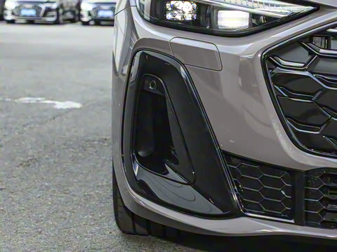 2026�� 2.0T �˶��� quattro