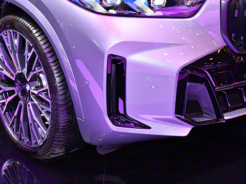 2025�� xDrive 40Li ������M�˶���ҹ��װ