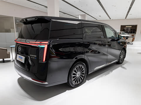 2026�� PHEV L ���� Ultra