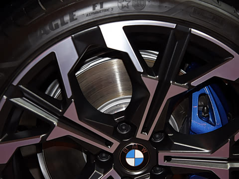 2024�� 430i ����M�˶���ҹ��װ