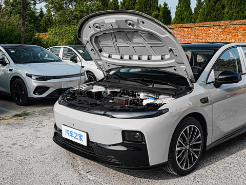 2027�� 670������