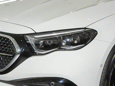 2025�� �Ŀ� E 300 ʱ�����˶���