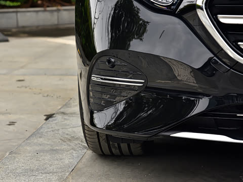 2026�� E 260 L 4MATIC