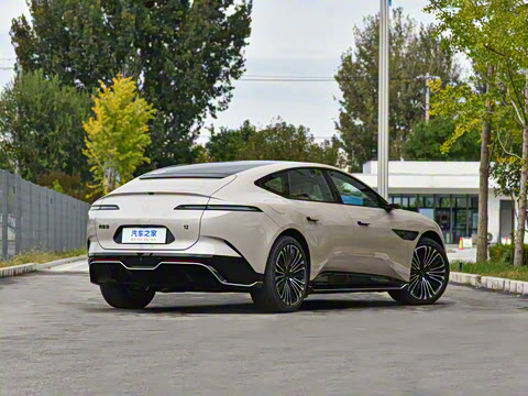 2026�� Ultra ���̰�