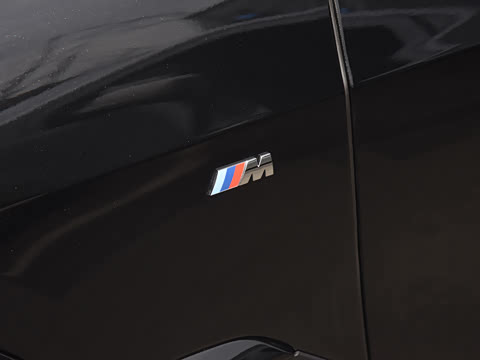 2026�� �Ŀ� xDrive 40Li ������M�˶���ҹ��װ