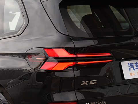 2026�� �Ŀ� xDrive 40Li ������M�˶���ҹ��װ