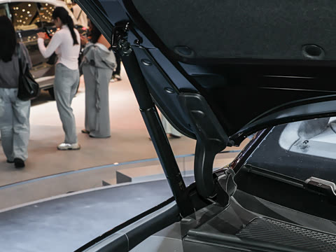 2025�� 102kWh ��ƽ���ر��