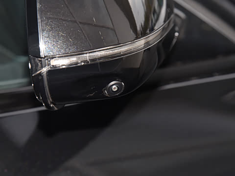 2026�� �Ŀ� xDrive 40Li ������M�˶���ҹ��װ