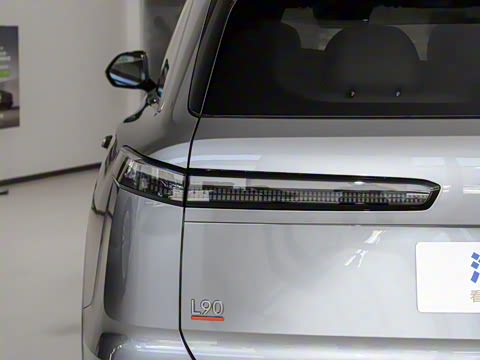 2025�� Ultra ������