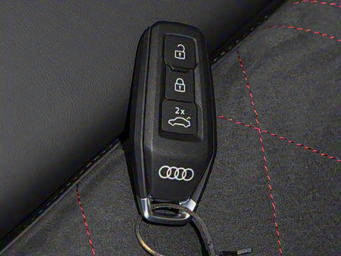 2026�� TFSI quattro 150kW �����޶���