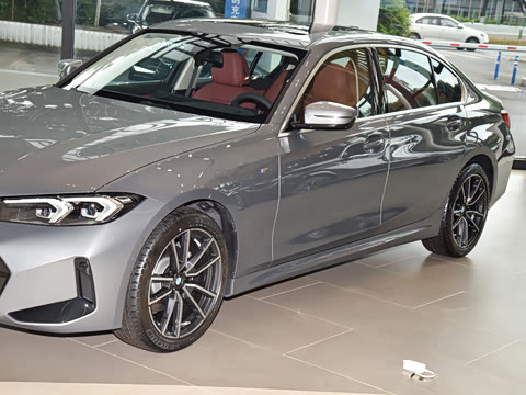 2026�� 325Li M�˶���װ