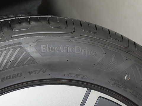 2025�� Pro ������