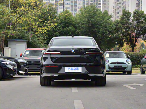 2026�� 735Li ������װ