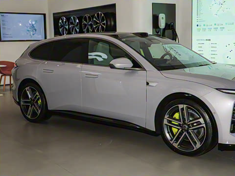 2025�� �ھ������ 100kWh Touring