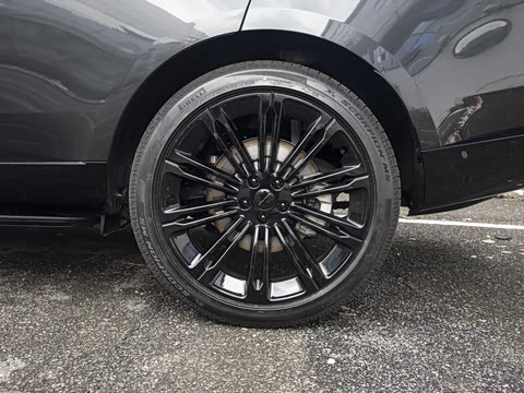 2026�� 3.0 L6 400PS AB�����
