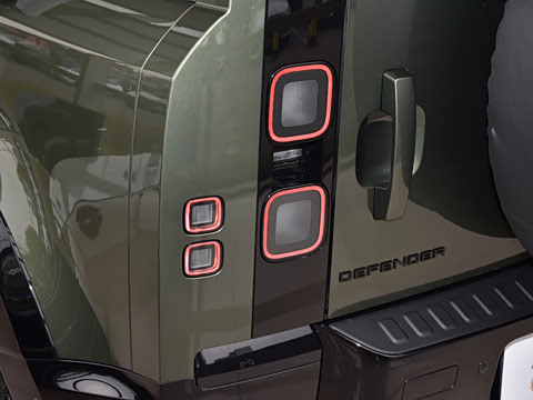 2026�� 110 3.0T P400 �����ر��