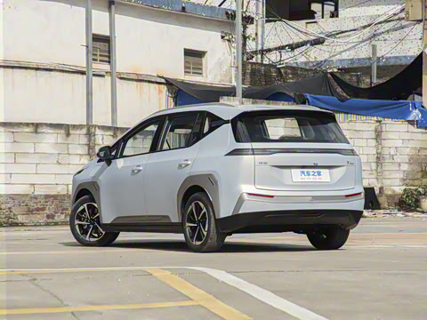 2025�� Plus 610 ������