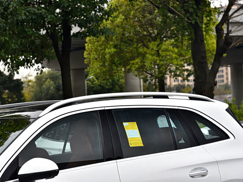 2026�� GLC 300 L 4MATIC ������