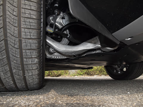 2026�� 3.0 L6 400PS AB�����