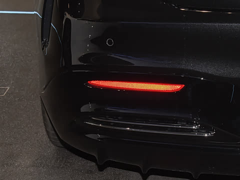 2025�� 500 4MATIC