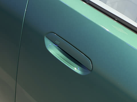 2027�� 40L