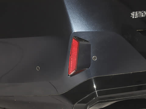 2025�� eDrive 40L M�˶���װ