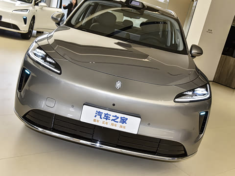 2025�� ���� Max ������